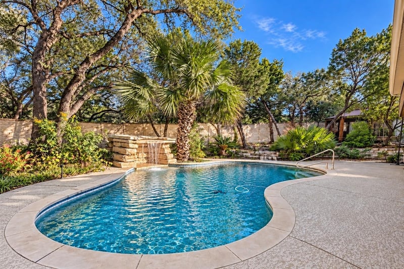 Virtual tour of 5612 Bonnell Vista St