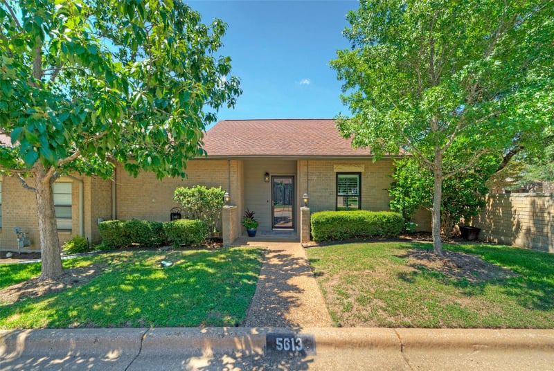 Virtual tour of 5613 Muster CT