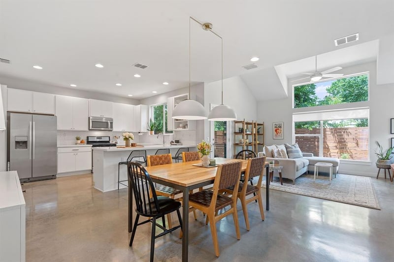 Virtual tour of 5616 S 1st St Unit #37