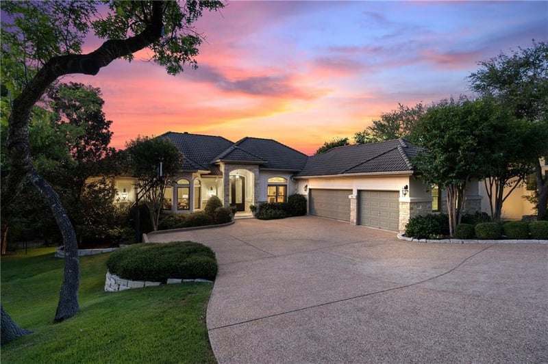 Virtual tour of 5620 Clarion CV