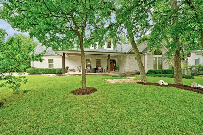 Virtual tour of 5642 Oak BLVD