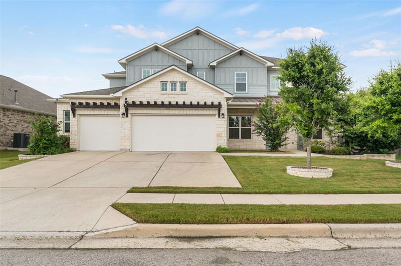 Virtual tour of 5700 Fresno Ave