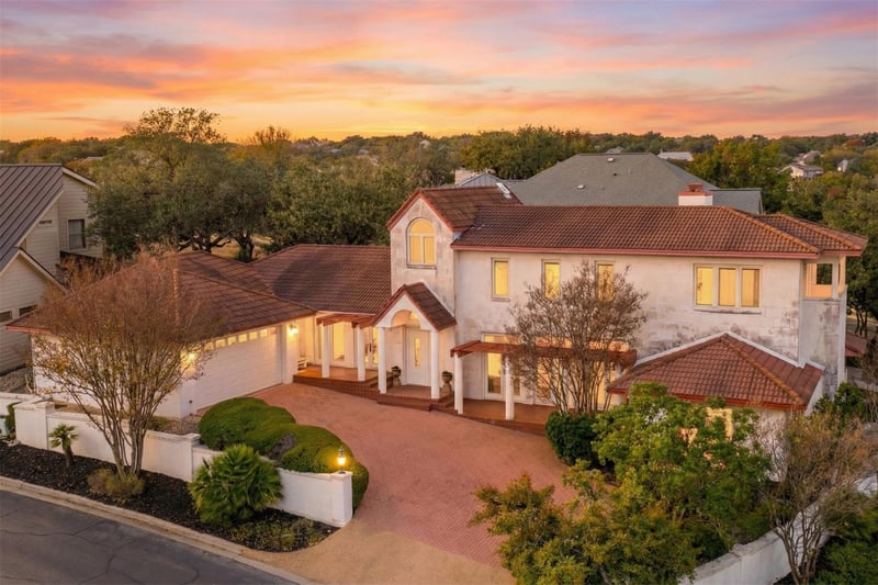 Virtual tour of 5700 Greenledge CV