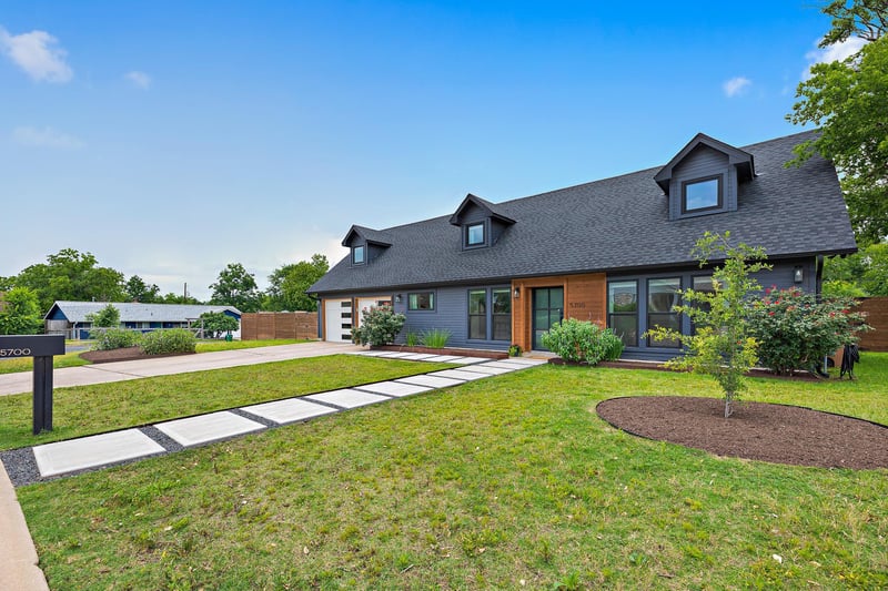 Virtual tour of 5700 Sutherlin Rd