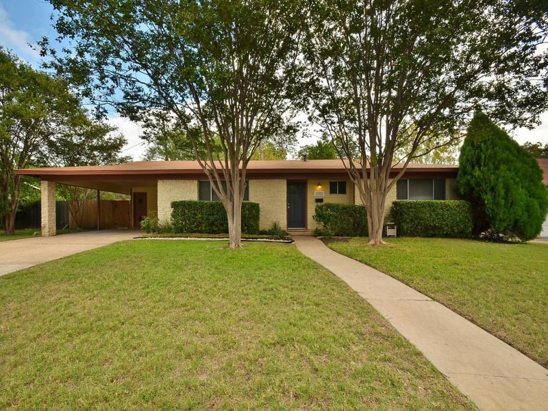 Virtual tour of 5701 Westminster Dr