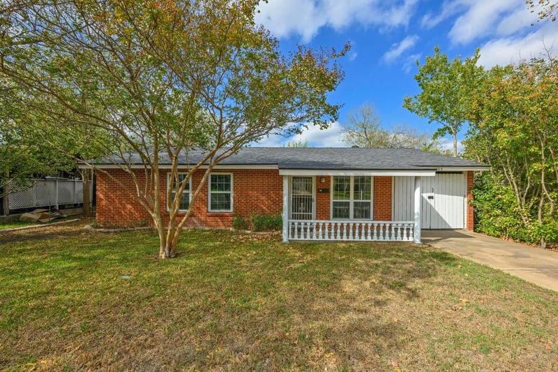 Virtual tour of 5704 Cedardale DR