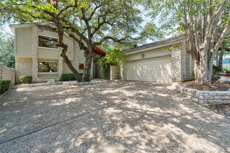 Virtual tour of 5705 Sam Houston CIR