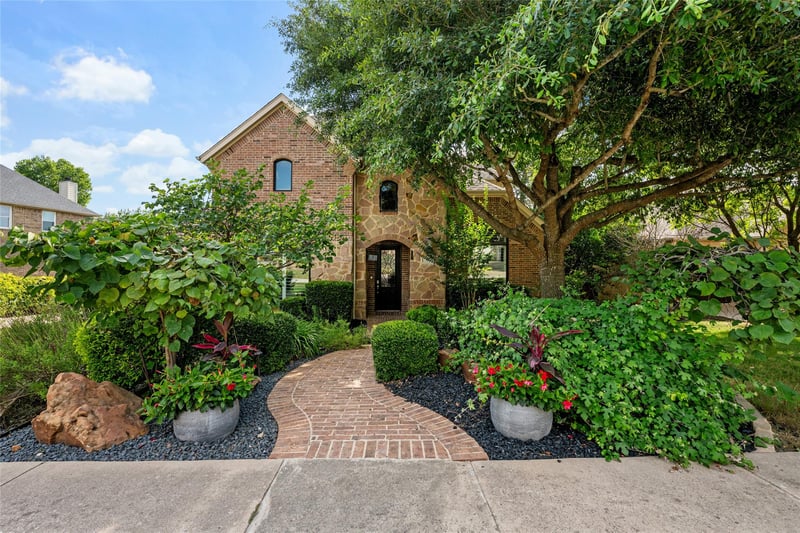 Virtual tour of 571 Aspen DR