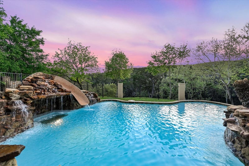 Virtual tour of 5722 Standing Rock DR
