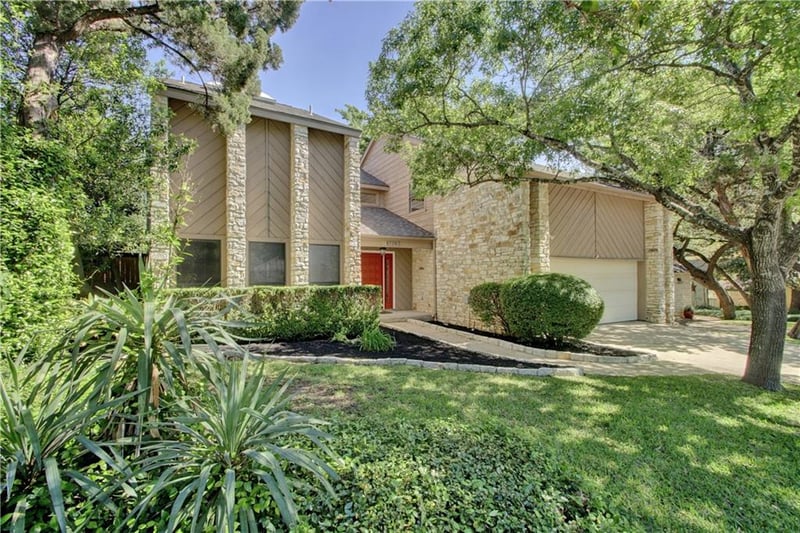 Virtual tour of 5739 Sam Houston Cir
