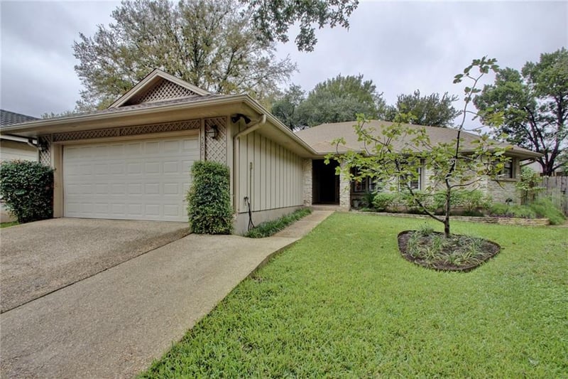 Virtual tour of 5804 Karankawa Cv