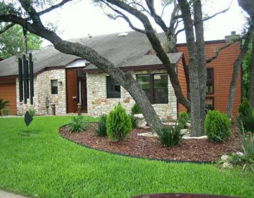 Virtual tour of 5805 Westmont Dr