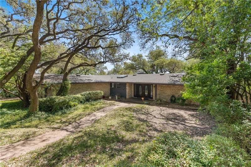 Virtual tour of 5808 Westslope Dr