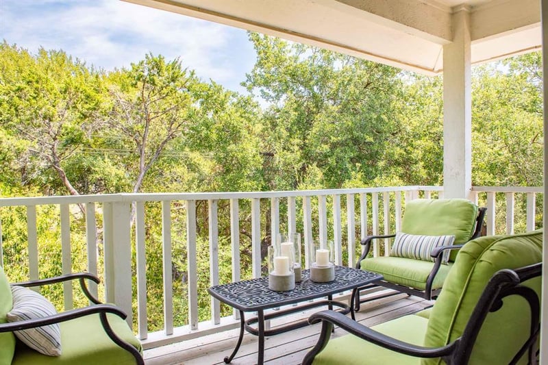 Virtual tour of 5809 Sandalwood HOLW