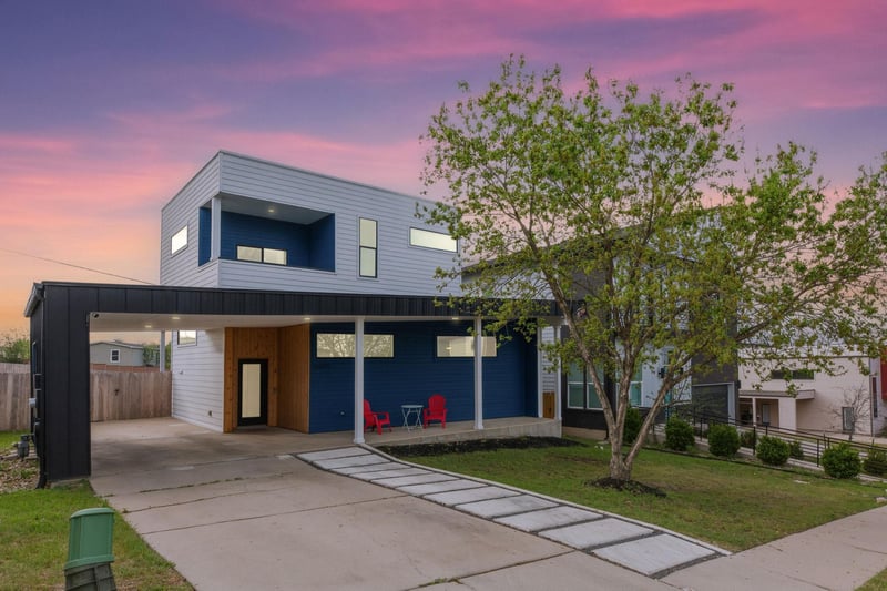 Virtual tour of 5809 Toscana Ave