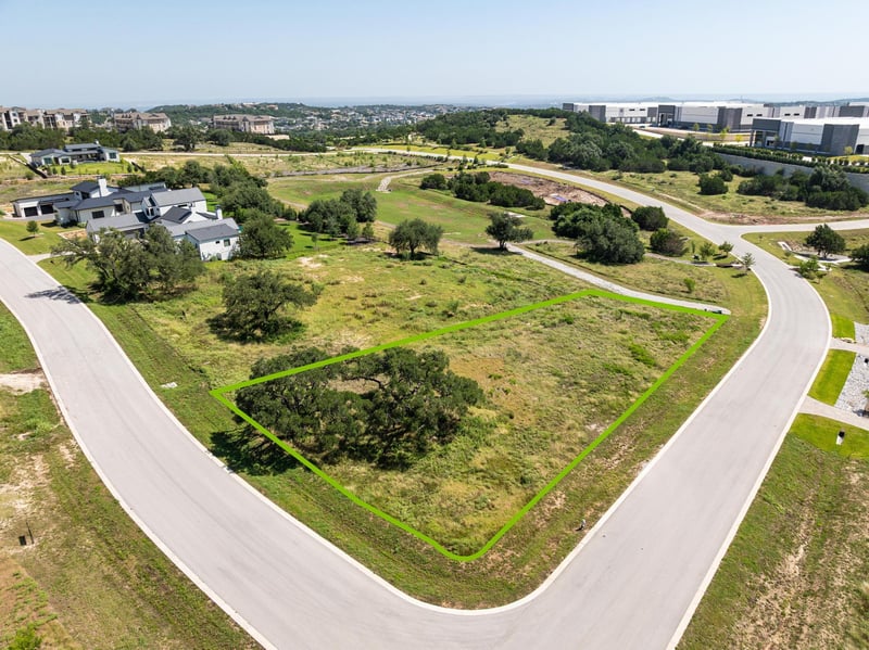 Virtual tour of 5813 Twin Peaks TRCE
