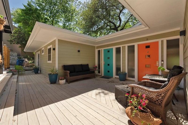 Virtual tour of 5816 Highland PASS Unit #B