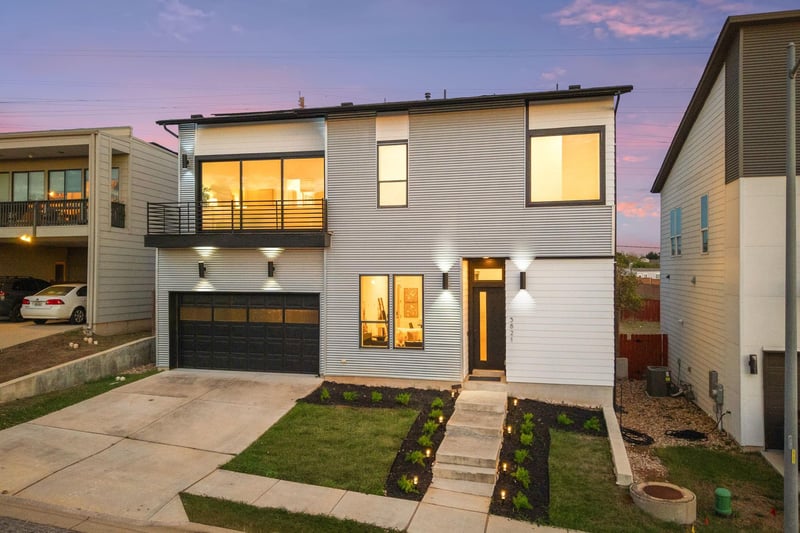 Virtual tour of 5821 Toscana Ave