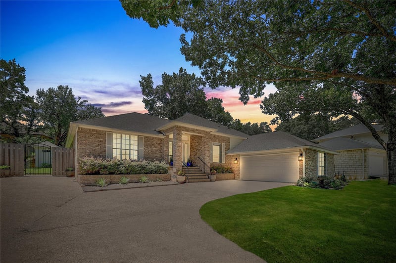 Virtual tour of 5831 Tributary Ridge Dr