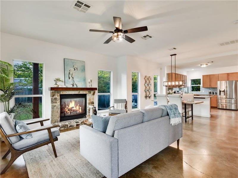 Video tour of 5900 London Dr