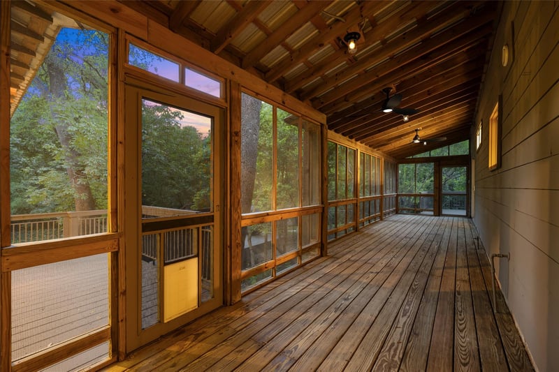 Virtual tour of 5902 Tumbling CIR