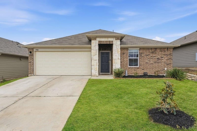Virtual tour of 5904 Berriweather DR