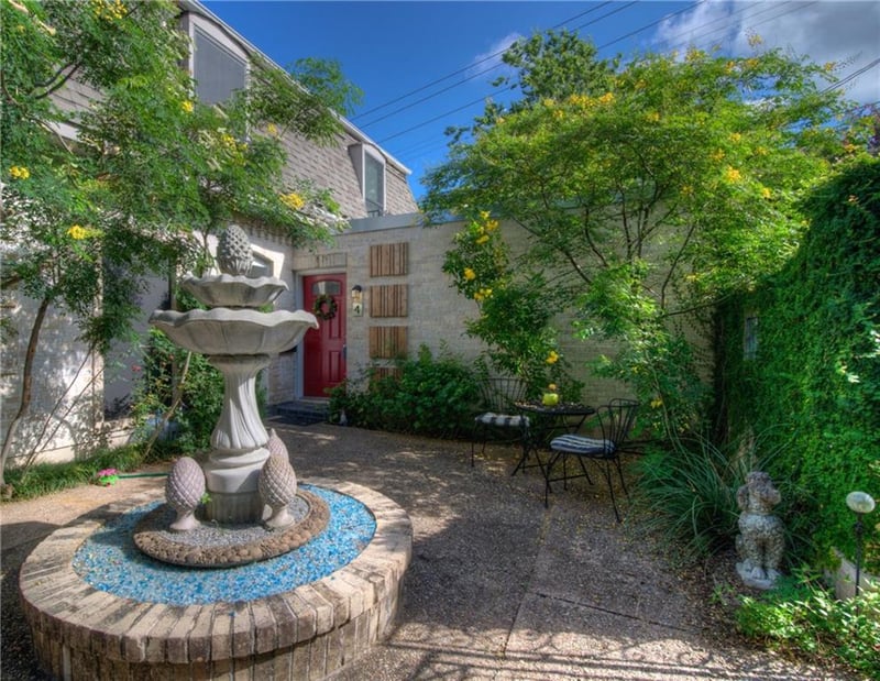 Virtual tour of 5904 Mountainclimb Dr Unit #4