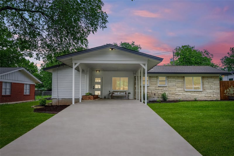 Virtual tour of 5907 Eureka DR