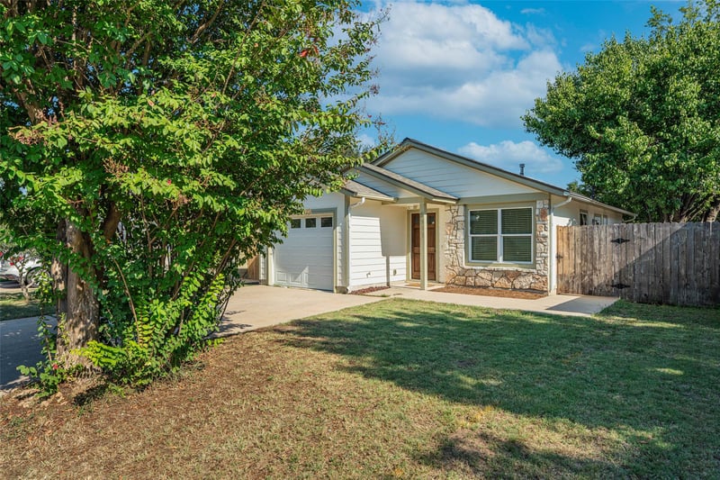 Virtual tour of 5911 Kevin Kelly Pl