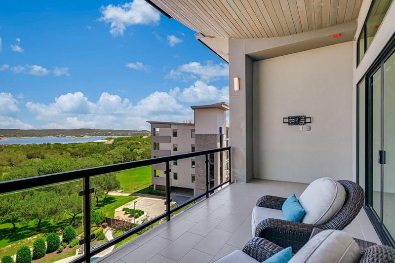 Virtual tour of 5921 Hiline RD Unit #1501