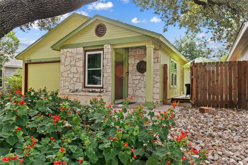 Virtual tour of 5943 Kevin Kelly Pl