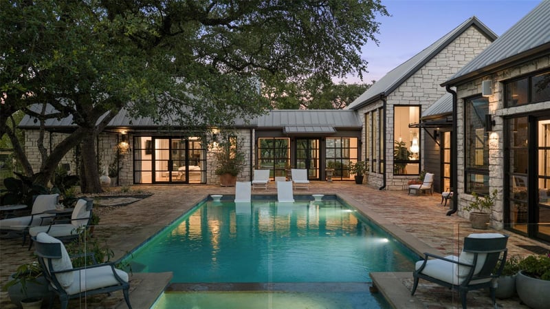 Virtual tour of 599 Dario DR