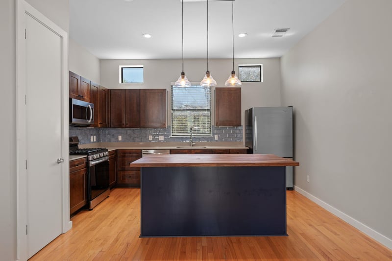 Virtual tour of 6000 S Congress Ave Unit #302