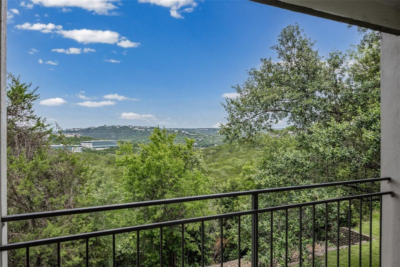 Virtual tour of 6000 Shepherd Mountain CV Unit #1312