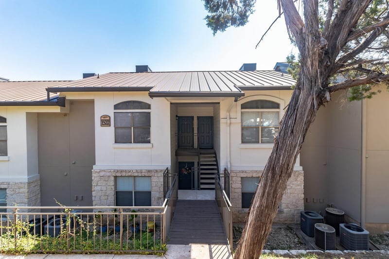 Virtual tour of 6000 Shepherd Mountain Cv Unit #2009