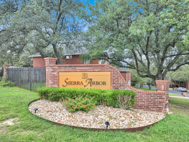 Virtual tour of 6001 Sierra Arbor CT