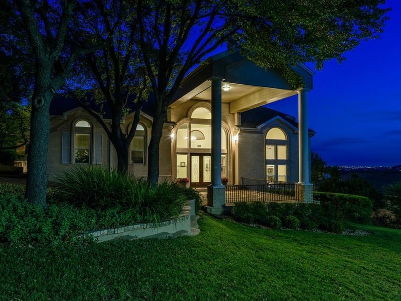 Virtual tour of 6005 Upvalley Run