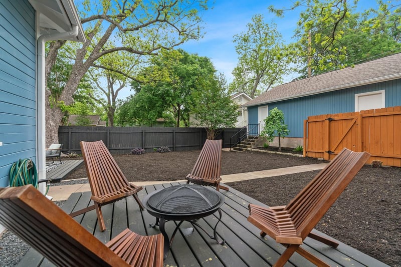 Virtual tour of 601 E 43rd ST Unit #B