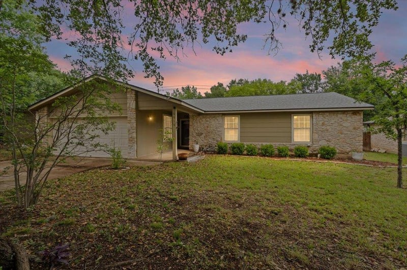 Virtual tour of 6010 Morning Dew DR
