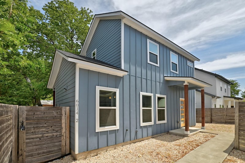 Virtual tour of 6014 FAIRWAY ST Unit #2