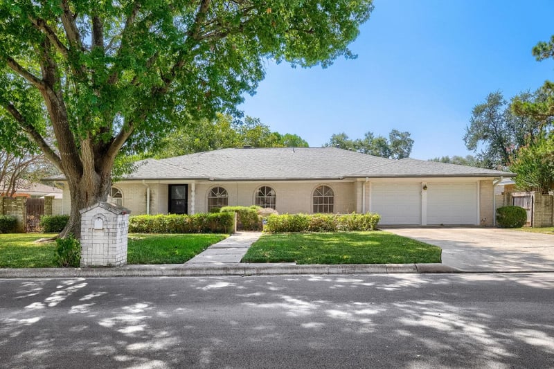 Virtual tour of 6018 Woodwick Dr