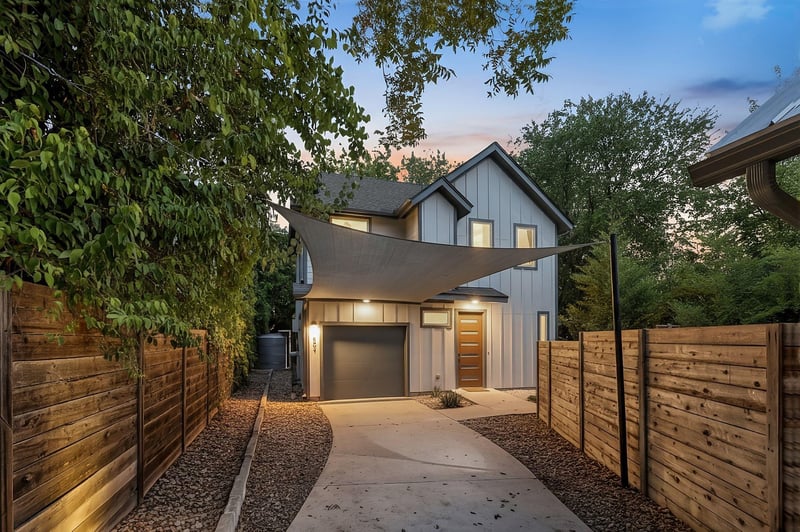 Virtual tour of 602 Irma Dr Unit #2