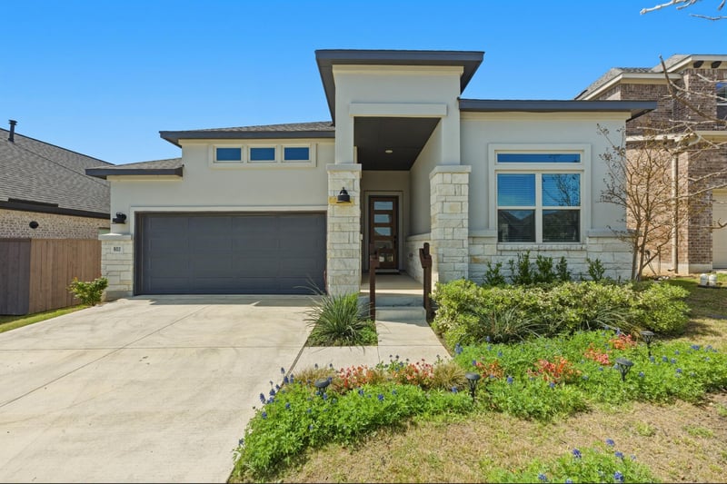 Virtual tour of 602 Jefferson DR