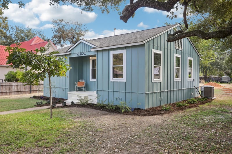 Virtual tour of 602 Short St