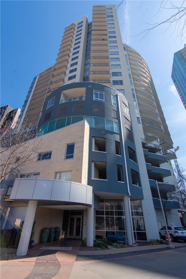 Virtual tour of 603 Davis ST Unit #1005