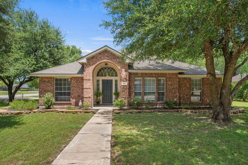 Virtual tour of 603 Prickly Pear PASS