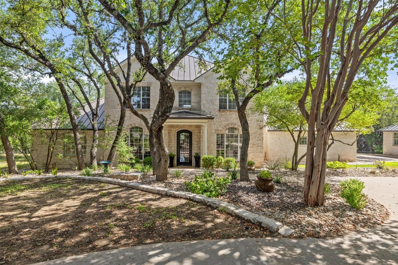 Virtual tour of 604 N River Hills RD