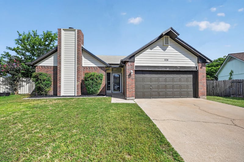 Virtual tour of 604 Purple Sage DR
