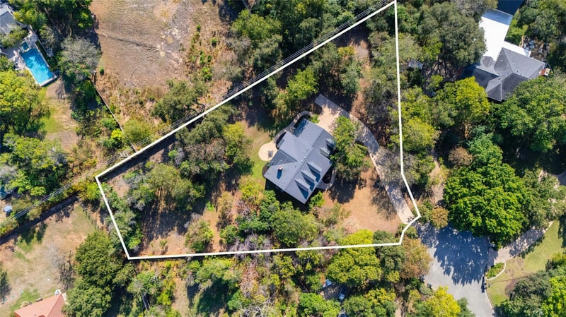 Virtual tour of 608 Rainbow CV