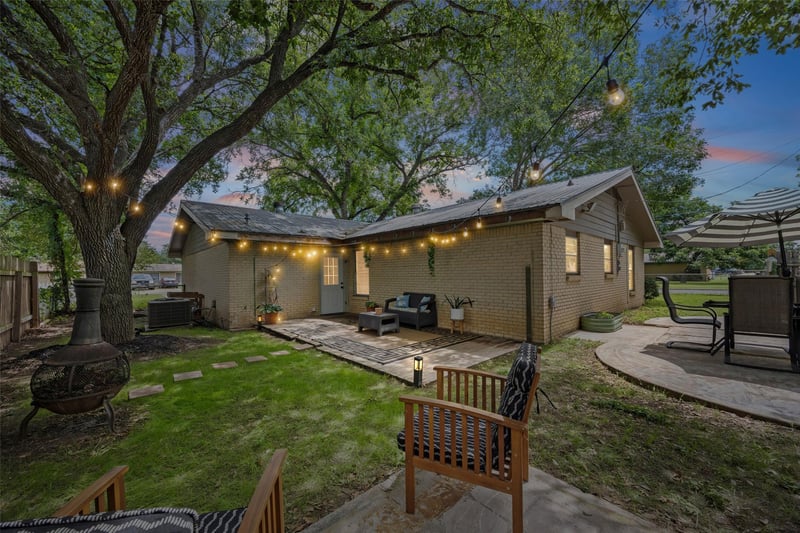 Virtual tour of 609 Laurel ST